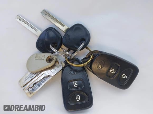 ✅ 2012 Hyundai Accent GS • VIN: KMHCT5AE7CU034585 • Lot: 43684904. Wystawiony na IAAI z przebiegiem 123 424 mil. Bezpłatny archiwum sprzedaży aukcyjnych z USA i szczegółowy raport historii pojazdu na DreamBid. Zdjęcie 11.