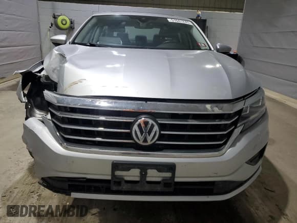 ✅ 2020 Volkswagen Passat SE • VIN: 1VWWA7A37LC005706 • Lot: 51041245. Listed on Copart with 107,275 mi. Free auction sales archive from the USA and detailed vehicle history report at DreamBid. Image 5.