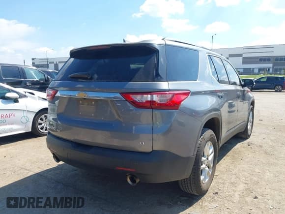 ✅ 2019 Chevrolet Traverse LT Cloth • VIN: 1GNERGKW2KJ258790 • Lot: 43320708. Wystawiony na IAAI z przebiegiem 123 720 mil. Bezpłatny archiwum sprzedaży aukcyjnych z USA i szczegółowy raport historii pojazdu na DreamBid. Zdjęcie 4.
