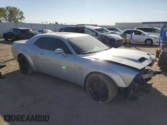 ✅ 2020 Dodge Challenger SRT Hellcat Widebody • VIN: 2C3CDZC93LH239532 • Lot: 72009684. Wystawiony na Copart z przebiegiem 50 633 mil. Bezpłatny archiwum sprzedaży aukcyjnych z USA i szczegółowy raport historii pojazdu na DreamBid. Zdjęcie 4.