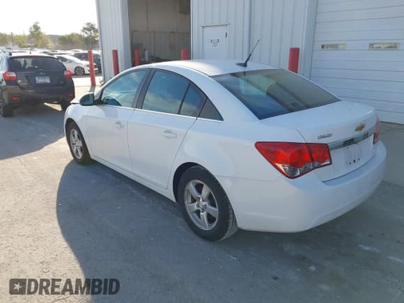 ✅ 2014 Chevrolet Cruze 1LT • VIN: 1G1PC5SB3E7352904 • Лот: 43357233. Опубликован ранее на IAAI с пробегом 86 351 миль. Бесплатный доступ к архиву аукционных продаж из США и подробный отчёт об истории автомобиля на DreamBid. Изображение 3.