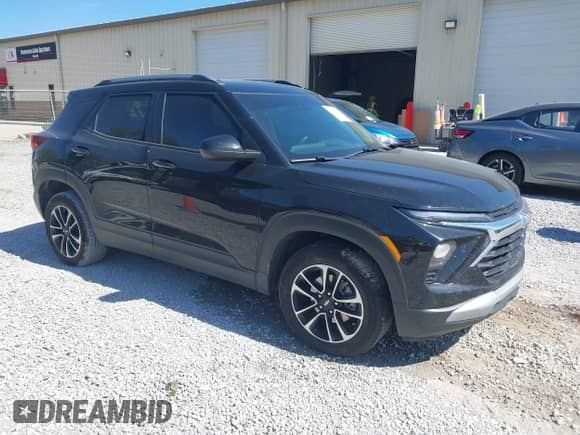 2024 Chevrolet TrailBlazer LT с VIN KL79MPS25RB216931, выставлен на аукционе IAAI как лот 43365289 с пробегом 27 060 миль миль и . История ставок и продаж доступна на DreamBid. Изображение 1.