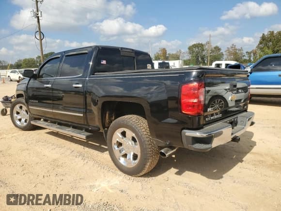 ✅ 2015 Chevrolet Silverado 1500 LTZ • VIN: 3GCPCSEC4FG524938 • Лот: 77736374. Опубликован ранее на Copart с пробегом 107 347 миль. Бесплатный доступ к архиву аукционных продаж из США и подробный отчёт об истории автомобиля на DreamBid. Изображение 2.