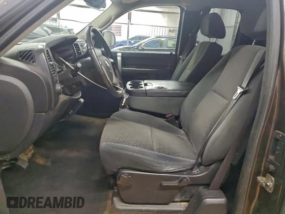 ✅ 2007 Chevrolet Silverado 2500HD Work Truck • VIN: 1GCHK29K97E529697 • Lot: 94190415. Wystawiony na Copart z przebiegiem 145 783 mil. Bezpłatny archiwum sprzedaży aukcyjnych z USA i szczegółowy raport historii pojazdu na DreamBid. Zdjęcie 7.