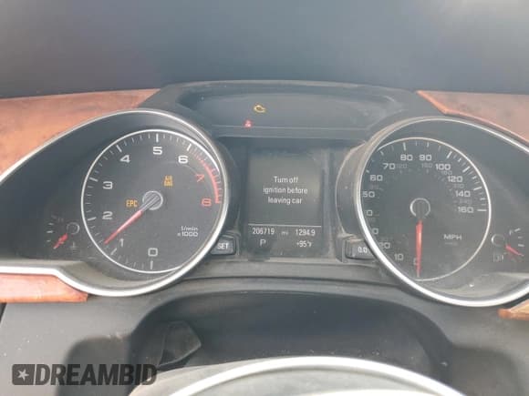 ✅ 2014 Audi A5 Premium Plus • VIN: WAULFAFR2EA021941 • Лот: 70678545. Опубликован ранее на Copart с пробегом 206 719 миль. Бесплатный доступ к архиву аукционных продаж из США и подробный отчёт об истории автомобиля на DreamBid. Изображение 9.