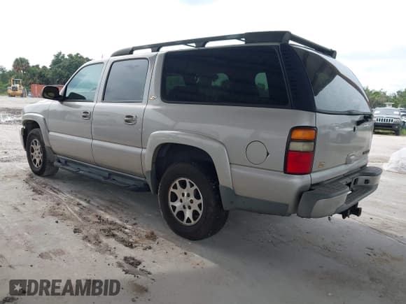 ✅ 2004 Chevrolet Suburban LS • VIN: 3GNFK16Z14G316015 • Лот: 43213272. Опубликован ранее на IAAI с пробегом 106 147 миль. Бесплатный доступ к архиву аукционных продаж из США и подробный отчёт об истории автомобиля на DreamBid. Изображение 3.