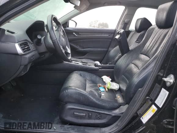 2018 Honda Accord EX-L z VIN 1HGCV1F57JA100293, wystawiony jako Copart lot #82453115 z przebiegiem 112 176 mil mil oraz Szkoda całkowita • Salvage title. Historia ofert i sprzedaży dostępna na DreamBid. Obrazek 7.