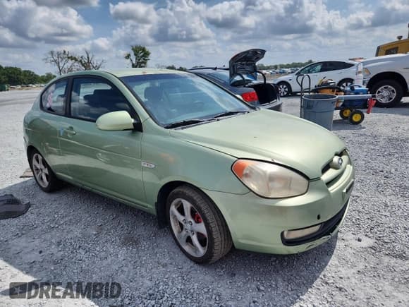 ✅ 2007 Hyundai Accent SE • VIN: KMHCN36C07U035170 • Лот: 58201395. Опубликован ранее на Copart с пробегом 154 388 миль. Бесплатный доступ к архиву аукционных продаж из США и подробный отчёт об истории автомобиля на DreamBid. Изображение 4.