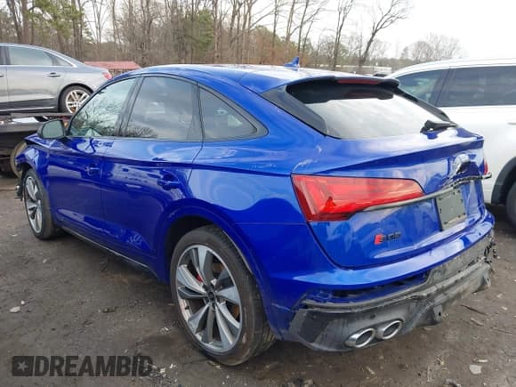 ✅ 2023 Audi SQ5 Sportback Premium Plus • VIN: WA124AFY8P2010638 • Lot: 41502038. Listed on IAAI with 42,065 mi. Free auction sales archive from the USA and detailed vehicle history report at DreamBid. Image 3.