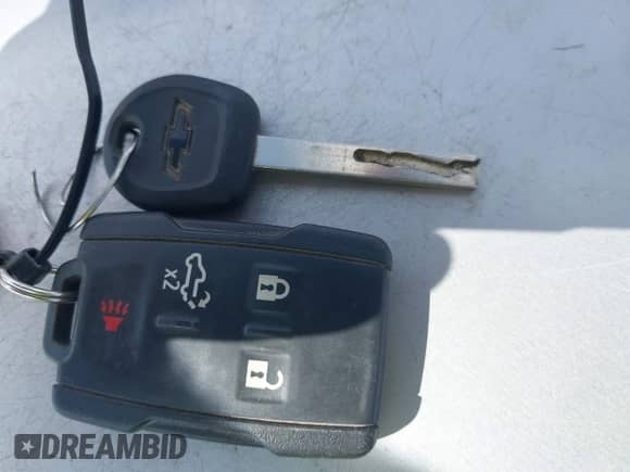 2020 Chevrolet Silverado 2500HD Work Truck with VIN 1GC1YLE76LF331946, listed as a IAAI auction lot 43455206 with 165,594 mi miles and . Bid and sale history available at DreamBid. Image 11.