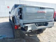 ✅ 2024 GMC Sierra 1500 AT4 • VIN: 1GTUUEEL8RZ370157 • Лот: 42926287. Опубликован ранее на IAAI с пробегом 9 636 миль. Бесплатный доступ к архиву аукционных продаж из США и подробный отчёт об истории автомобиля на DreamBid. Изображение 17.