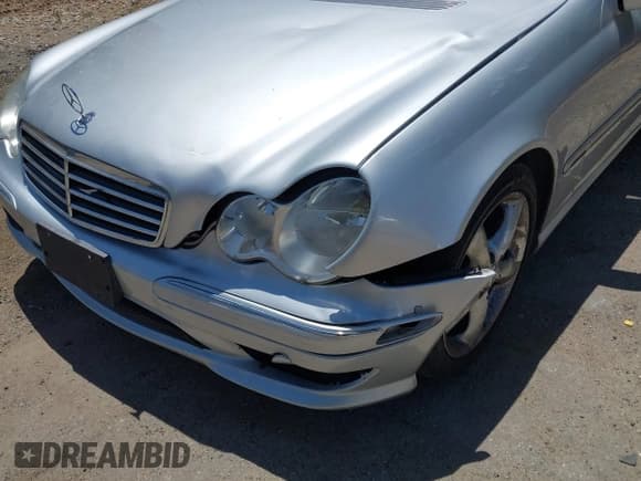 ✅ 2006 Mercedes-Benz C 230 Sport • VIN: WDBRF52H86F752734 • Lot: 42532783. Listed on IAAI with 128,302 mi. Free auction sales archive from the USA and detailed vehicle history report at DreamBid. Image 6.