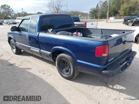 ✅ 2001 Chevrolet S-10 • VIN: 1GCCS195918111564 • Лот: 41360686. Опубликован ранее на IAAI с пробегом Не указан. Бесплатный доступ к архиву аукционных продаж из США и подробный отчёт об истории автомобиля на DreamBid. Изображение 3.