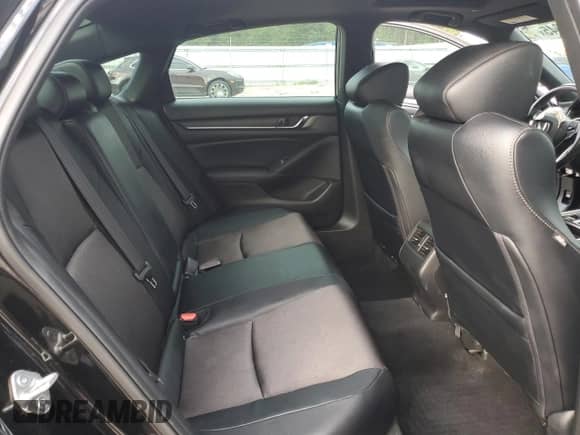 2018 Honda Accord Sport z VIN 1HGCV2E32JA046438, wystawiony jako Copart lot #81744945 z przebiegiem 119 307 mil mil oraz Szkoda całkowita • Salvage title. Historia ofert i sprzedaży dostępna na DreamBid. Obrazek 10.