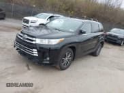 ✅ 2017 Toyota Highlander XLE • VIN: 5TDJZRFH2HS469580 • Lot: 43843833. Listed on IAAI with 120,451 mi. Free auction sales archive from the USA and detailed vehicle history report at DreamBid. Image 20.