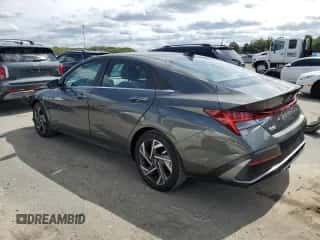 2025 Hyundai Elantra SEL Convenience with VIN KMHLS4DG2SU950678, listed as a Copart auction lot 72084835 with 4,116 mi miles and Salvage title. Bid and sale history available at DreamBid. Image 2.