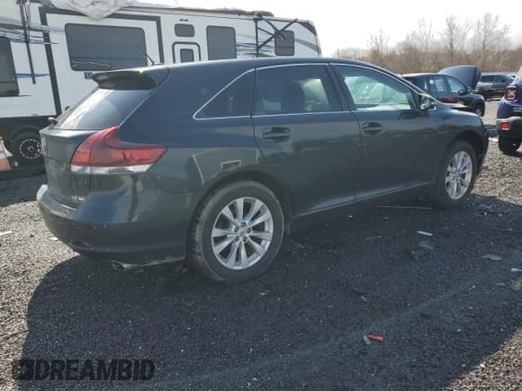✅ 2013 Toyota Venza LE • VIN: 4T3BA3BB6DU043314 • Lot: 51480645. Listed on Copart with 100,501 mi. Free auction sales archive from the USA and detailed vehicle history report at DreamBid. Image 3.