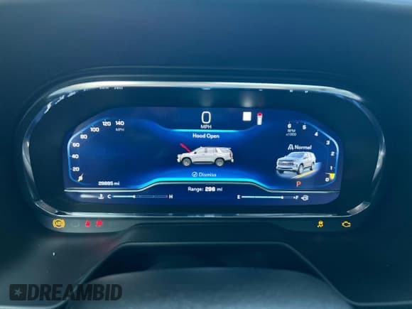 ✅ 2022 Chevrolet Suburban LT • VIN: 1GNSCCKDXNR318879 • Lot: 84946134. Wystawiony na Copart z przebiegiem 29 885 mil. Bezpłatny archiwum sprzedaży aukcyjnych z USA i szczegółowy raport historii pojazdu na DreamBid. Zdjęcie 9.