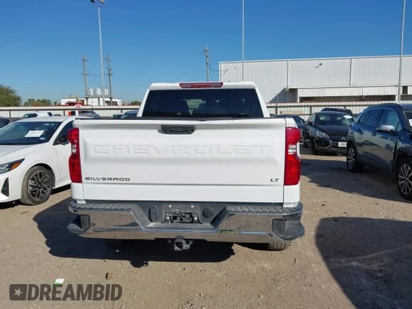 ✅ 2025 Chevrolet Silverado 1500 LT • VIN: 1GCPACED6SZ124233 • Lot: 43673994. Wystawiony na IAAI z przebiegiem 34 013 mil. Bezpłatny archiwum sprzedaży aukcyjnych z USA i szczegółowy raport historii pojazdu na DreamBid. Zdjęcie 16.