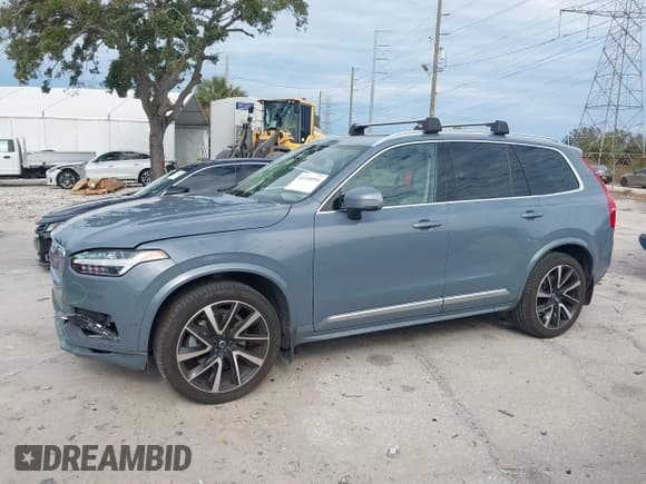 ✅ 2023 Volvo XC90 Plus • VIN: YV4L12PNXP1983388 • Lot: 41310594. Listed on IAAI with 17,780 mi. Free auction sales archive from the USA and detailed vehicle history report at DreamBid. Image 14.