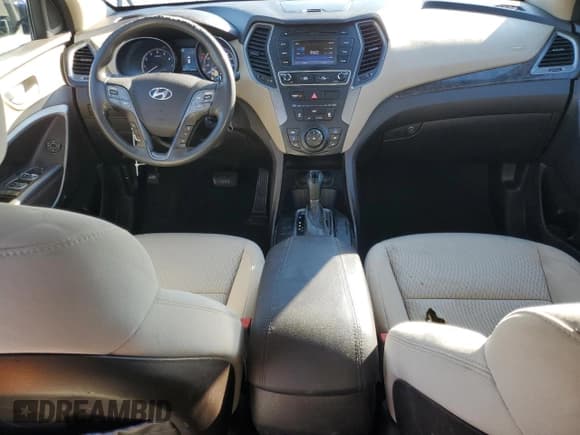 ✅ 2017 Hyundai Santa Fe 2.4L • VIN: 5XYZT3LBXHG393816 • Lot: 90896465. Wystawiony na Copart z przebiegiem 130 309 mil. Bezpłatny archiwum sprzedaży aukcyjnych z USA i szczegółowy raport historii pojazdu na DreamBid. Zdjęcie 8.