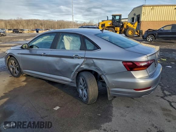 ✅ 2019 Volkswagen Jetta S • VIN: 3VWC57BU3KM179963 • Lot: 94981115. Wystawiony na Copart z przebiegiem 46 715 mil. Bezpłatny archiwum sprzedaży aukcyjnych z USA i szczegółowy raport historii pojazdu na DreamBid. Zdjęcie 2.