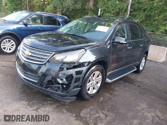 ✅ 2014 Chevrolet Traverse LT • VIN: 1GNKRHKD4EJ105842 • Lot: 42473340. Listed on IAAI with 227,954 mi. Free auction sales archive from the USA and detailed vehicle history report at DreamBid. Image 17.