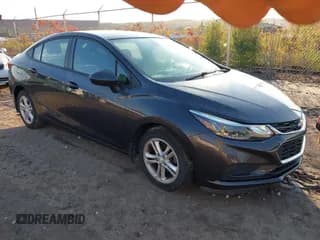 ✅ 2017 Chevrolet Cruze LT • VIN: 1G1BE5SM4H7211818 • Лот: 43505553. Опубликован ранее на IAAI с пробегом 226 311 миль. Бесплатный доступ к архиву аукционных продаж из США и подробный отчёт об истории автомобиля на DreamBid. Изображение 1.