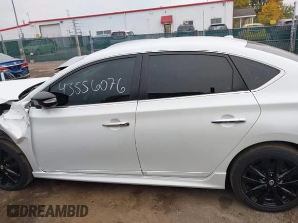 ✅ 2018 Nissan Sentra SR • VIN: 3N1AB7AP7JY243639 • Lot: 43556076. Listed on IAAI with 30,503 mi. Free auction sales archive from the USA and detailed vehicle history report at DreamBid. Image 14.