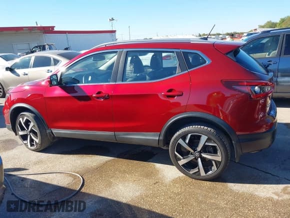 ✅ 2020 Nissan Rogue SV • VIN: JN1BJ1CV8LW260864 • Lot: 43587979. Listed on IAAI with 86,596 mi. Free auction sales archive from the USA and detailed vehicle history report at DreamBid. Image 14.