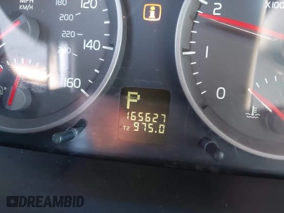 ✅ 2005 Volvo S40 • VIN: YV1MS390752090060 • Lot: 43394634. Listed on IAAI with 165,627 mi. Free auction sales archive from the USA and detailed vehicle history report at DreamBid. Image 7.