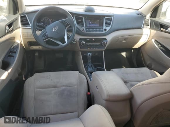 ✅ 2017 Hyundai Tucson SE • VIN: KM8J3CA40HU504739 • Лот: 92613605. Опубликован ранее на Copart с пробегом 196 981 миль. Бесплатный доступ к архиву аукционных продаж из США и подробный отчёт об истории автомобиля на DreamBid. Изображение 8.