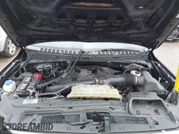 ✅ 2019 Ford Expedition Max XLT • VIN: 1FMJK1JT8KEA42799 • Lot: 41672080. Listed on IAAI with 85,944 mi. Free auction sales archive from the USA and detailed vehicle history report at DreamBid. Image 10.