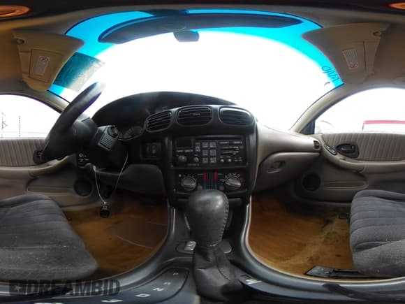 ✅ 2001 Pontiac Grand Prix GTP • VIN: 1G2WR12181F169259 • Лот: 41482929. Опубликован ранее на IAAI с пробегом 236 256 миль. Бесплатный доступ к архиву аукционных продаж из США и подробный отчёт об истории автомобиля на DreamBid. Изображение 18.