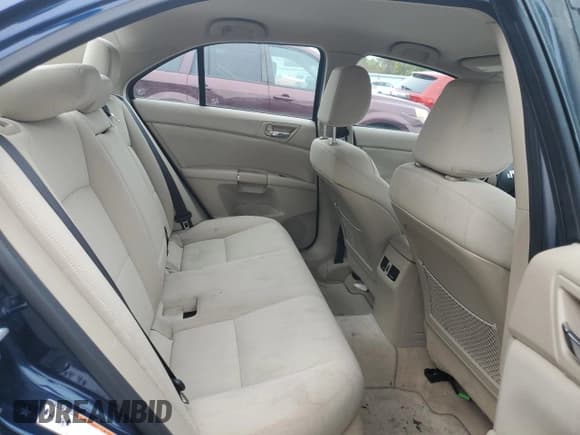 ✅ 2010 Suzuki Kizashi SE • VIN: JS2RF9A31A6100289 • Лот: 72898494. Опубликован ранее на Copart с пробегом 90 766 миль. Бесплатный доступ к архиву аукционных продаж из США и подробный отчёт об истории автомобиля на DreamBid. Изображение 10.