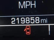 ✅ 2019 Chevrolet Silverado 1500 LT • VIN: 2GCVKPEC1K1113653 • Lot: 42731153. Wystawiony na IAAI z przebiegiem 219 858 mil. Bezpłatny archiwum sprzedaży aukcyjnych z USA i szczegółowy raport historii pojazdu na DreamBid. Zdjęcie 16.