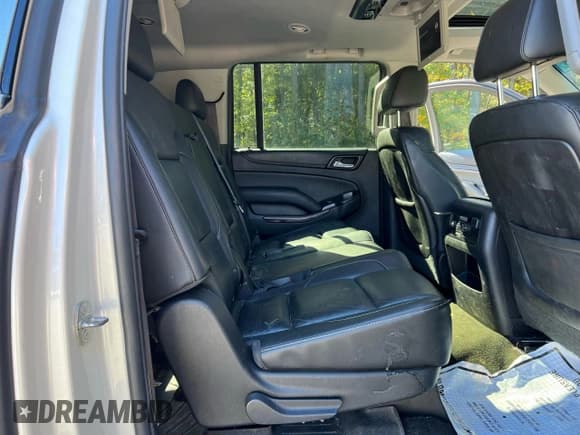 ✅ 2015 GMC Yukon XL SLT • VIN: 1GKS2HKC1FR572373 • Lot: 86259245. Listed on Copart with 141,000 mi. Free auction sales archive from the USA and detailed vehicle history report at DreamBid. Image 6.