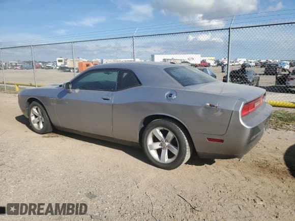 ✅ 2014 Dodge Challenger SXT • VIN: 2C3CDYAG6EH222822 • Lot: 68926404. Wystawiony na Copart z przebiegiem 156 975 mil. Bezpłatny archiwum sprzedaży aukcyjnych z USA i szczegółowy raport historii pojazdu na DreamBid. Zdjęcie 2.