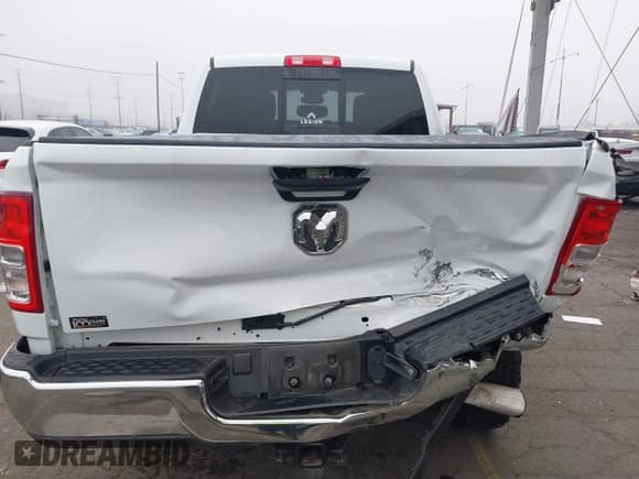 ✅ 2023 Ram 2500 Tradesman • VIN: 3C6UR5CJ6PG519561 • Лот: 43544964. Опубликован ранее на IAAI с пробегом 23 624 миль. Бесплатный доступ к архиву аукционных продаж из США и подробный отчёт об истории автомобиля на DreamBid. Изображение 16.