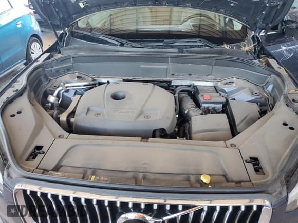 ✅ 2021 Volvo XC90 Momentum • VIN: YV4A22PK0M1724513 • Lot: 70893115. Listed on Copart with 27,658 mi. Free auction sales archive from the USA and detailed vehicle history report at DreamBid. Image 11.