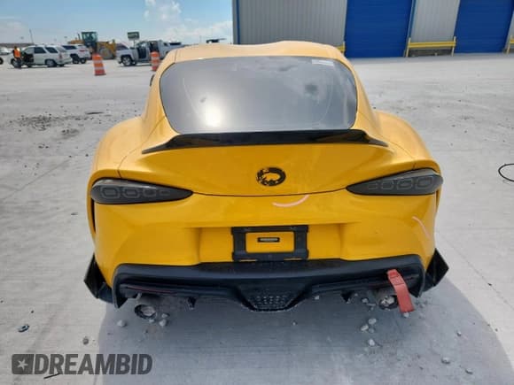 ✅ 2022 Toyota Supra 3.0 • VIN: WZ1DB0C06NW046963 • Лот: 68768845. Опубликован ранее на Copart с пробегом Не указан. Бесплатный доступ к архиву аукционных продаж из США и подробный отчёт об истории автомобиля на DreamBid. Изображение 6.