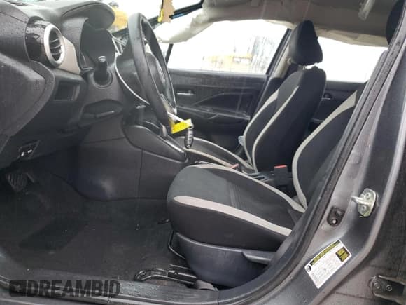 ✅ 2020 Nissan Versa SV • VIN: 3N1CN8EV1LL853874 • Lot: 89476875. Listed on Copart with 111,273 mi. Free auction sales archive from the USA and detailed vehicle history report at DreamBid. Image 7.