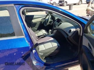 ✅ 2012 Chevrolet Cruze LS • VIN: 1G1PC5SH6C7370427 • Лот: 43393052. Опубликован ранее на IAAI с пробегом 151 659 миль. Бесплатный доступ к архиву аукционных продаж из США и подробный отчёт об истории автомобиля на DreamBid. Изображение 5.