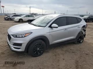 ✅ 2019 Hyundai Tucson Value • VIN: KM8J3CA47KU029582 • Лот: 81054695. Опубликован ранее на Copart с пробегом 122 431 миль. Бесплатный доступ к архиву аукционных продаж из США и подробный отчёт об истории автомобиля на DreamBid. Изображение 1.