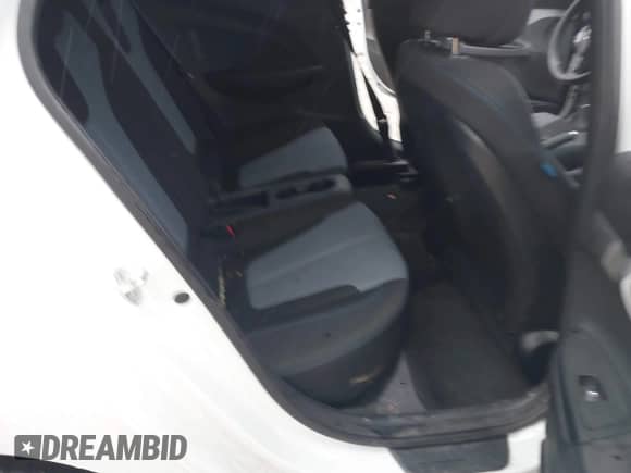 2019 Hyundai Veloster 2.0 z VIN KMHTG6AF7KU017934, wystawiony jako IAAI lot #41700835 z przebiegiem 50 594 mil mil oraz . Historia ofert i sprzedaży dostępna na DreamBid. Obrazek 8.