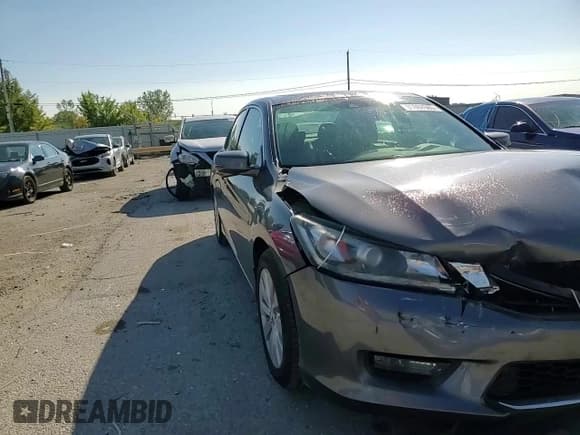 ✅ 2014 Honda Accord EX-L • VIN: 1HGCR3F84EA039291 • Lot: 81097665. Listed on Copart with 124,346 mi. Free auction sales archive from the USA and detailed vehicle history report at DreamBid. Image 13.