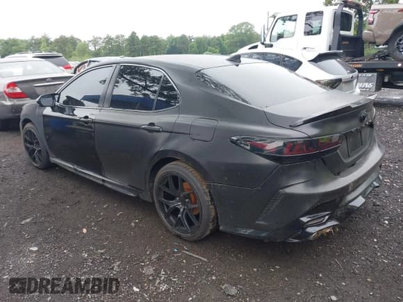 ✅ 2021 Toyota Camry SE Nightshade • VIN: 4T1G11AK7MU561713 • Lot: 42663288. Listed on IAAI with 73,540 mi. Free auction sales archive from the USA and detailed vehicle history report at DreamBid. Image 3.