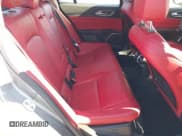 ✅ 2020 Alfa Romeo Giulia • VIN: ZARFAMAN2L7624764 • Lot: 41623824. Wystawiony na IAAI z przebiegiem Nie podano. Bezpłatny archiwum sprzedaży aukcyjnych z USA i szczegółowy raport historii pojazdu na DreamBid. Zdjęcie 8.