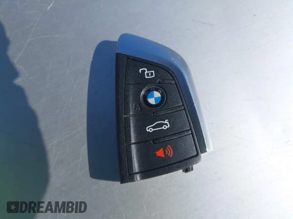 ✅ 2023 BMW M2 • VIN: 3MF13DM05P8D30520 • Lot: 42264719. Listed on IAAI with 23,612 mi. Free auction sales archive from the USA and detailed vehicle history report at DreamBid. Image 11.