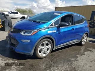 2018 Chevrolet Bolt EV LT z VIN 1G1FW6S02J4140806, wystawiony jako Copart lot #82104855 z przebiegiem 45 417 mil mil oraz Czysty tytuł • Clean title. Historia ofert i sprzedaży dostępna na DreamBid. Obrazek 1.